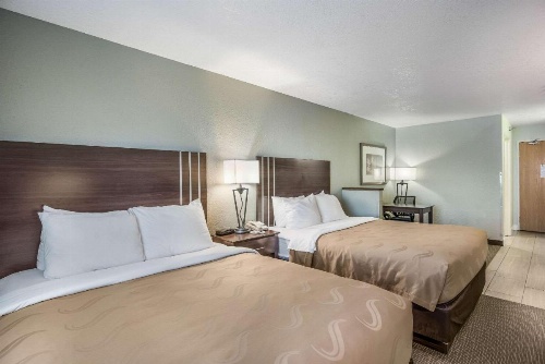 Quality Inn & Suites West image 16