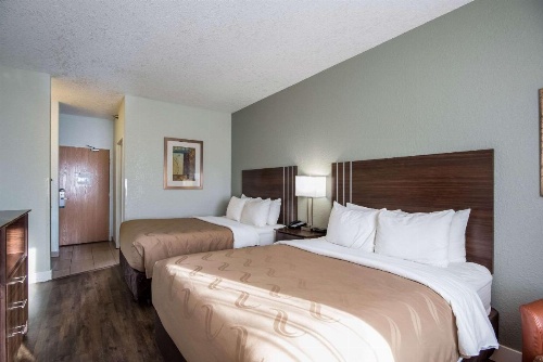 Quality Inn & Suites West image 29