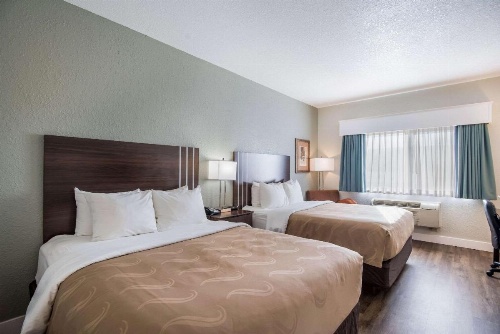 Quality Inn & Suites West image 30