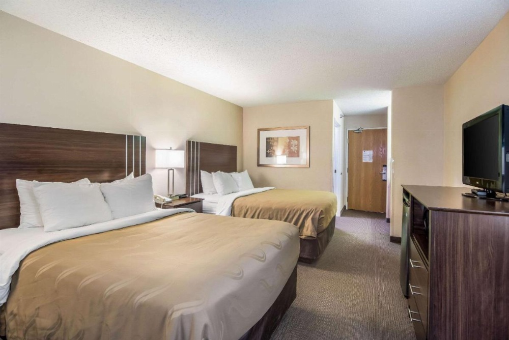 Standard Queen Room with Two Queen Beds - Non-Smoking