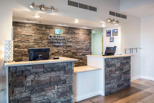 Quality Inn & Suites West image 44